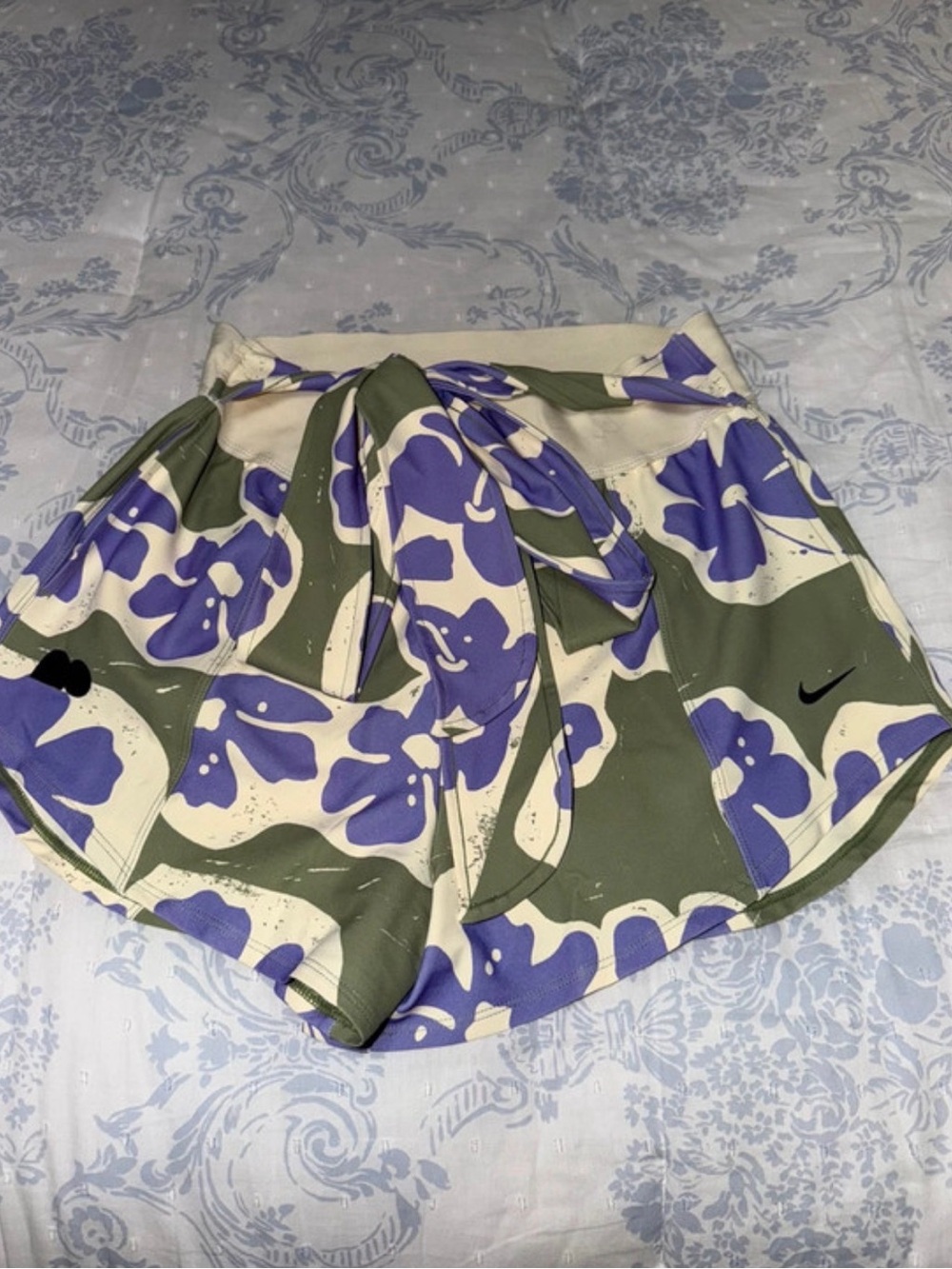 Nike Naomi Osaka Tie-Waist Floral Shorts in Green and Lavender - Picture 3 of 5